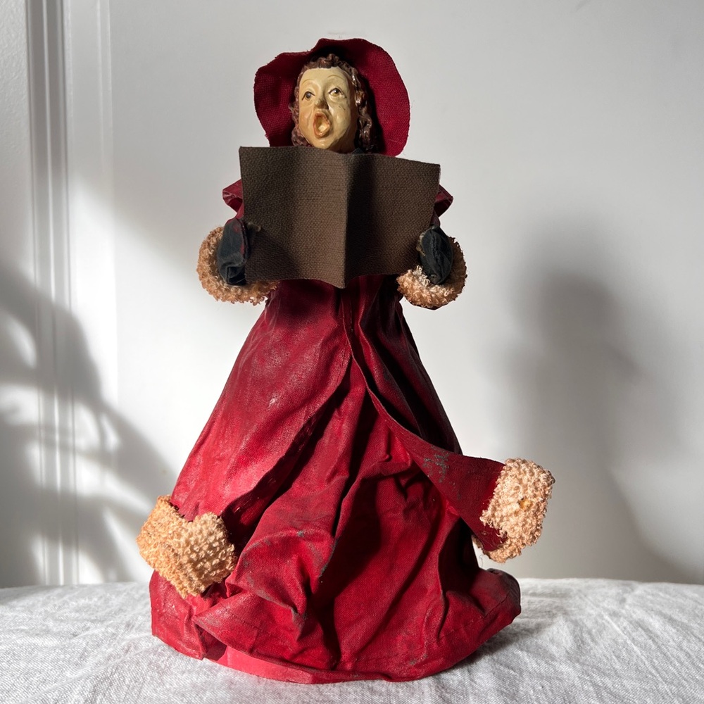 Vintage‎ 1986 Possible Dreams Clothique Female Caroler Figurine 9” Red Victorian